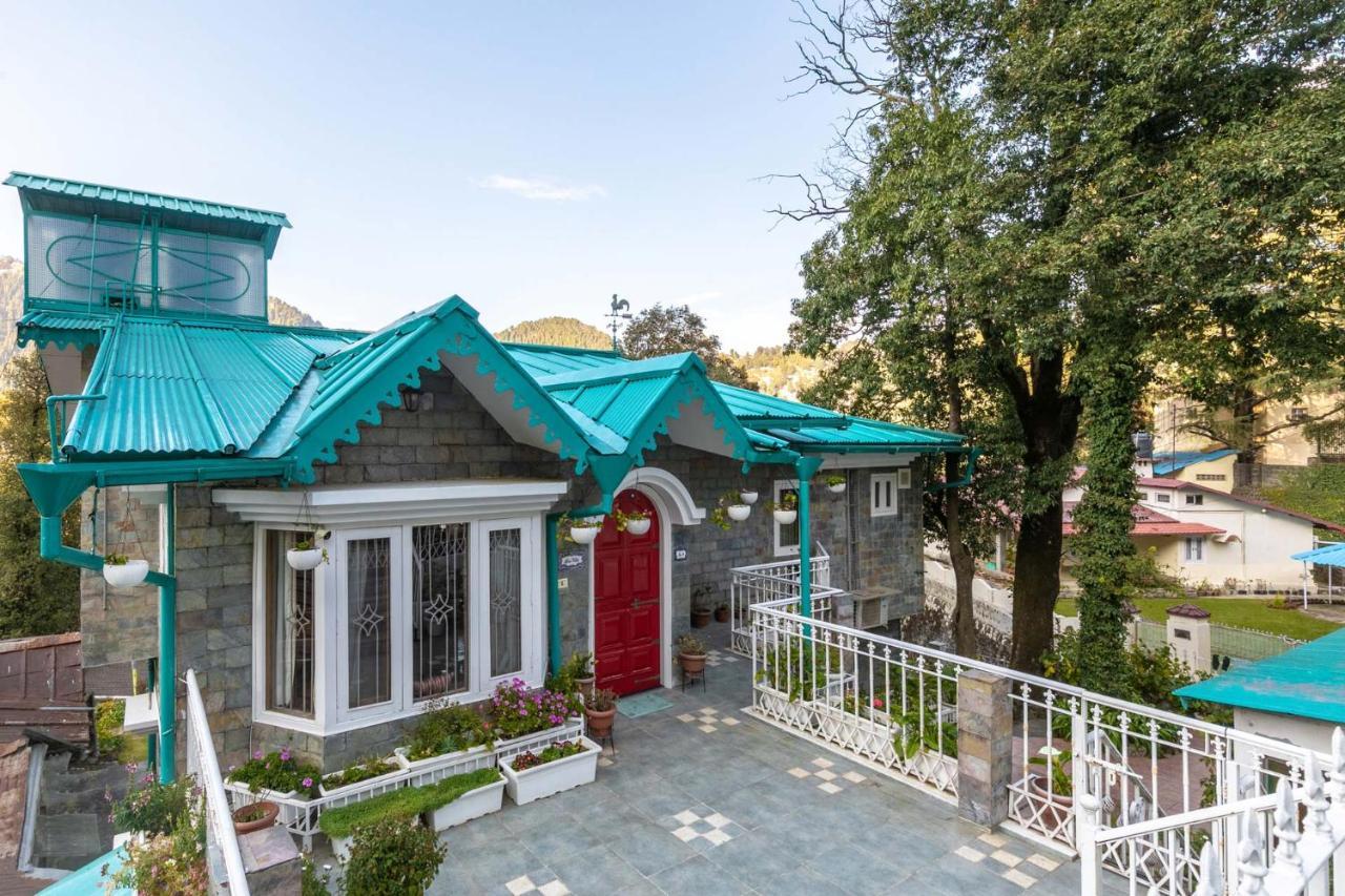 Stayvista At Aloe With Comp Breakfast, Indoor & Outdoor Games Villa Nainital